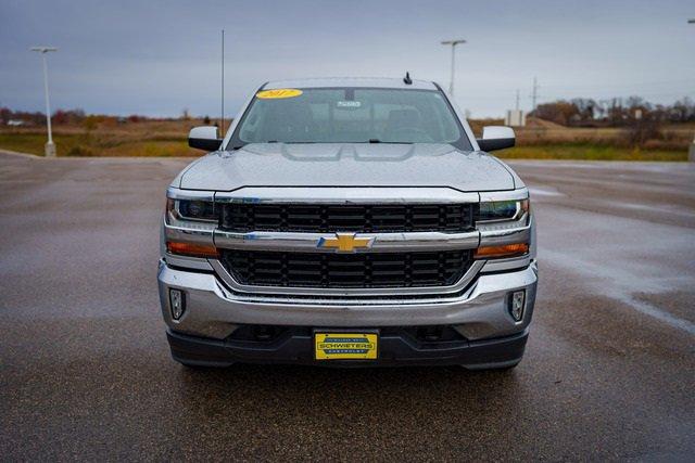 Used 2017 Chevrolet Silverado 1500 LT with VIN 3GCUKREC5HG462984 for sale in Willmar, Minnesota