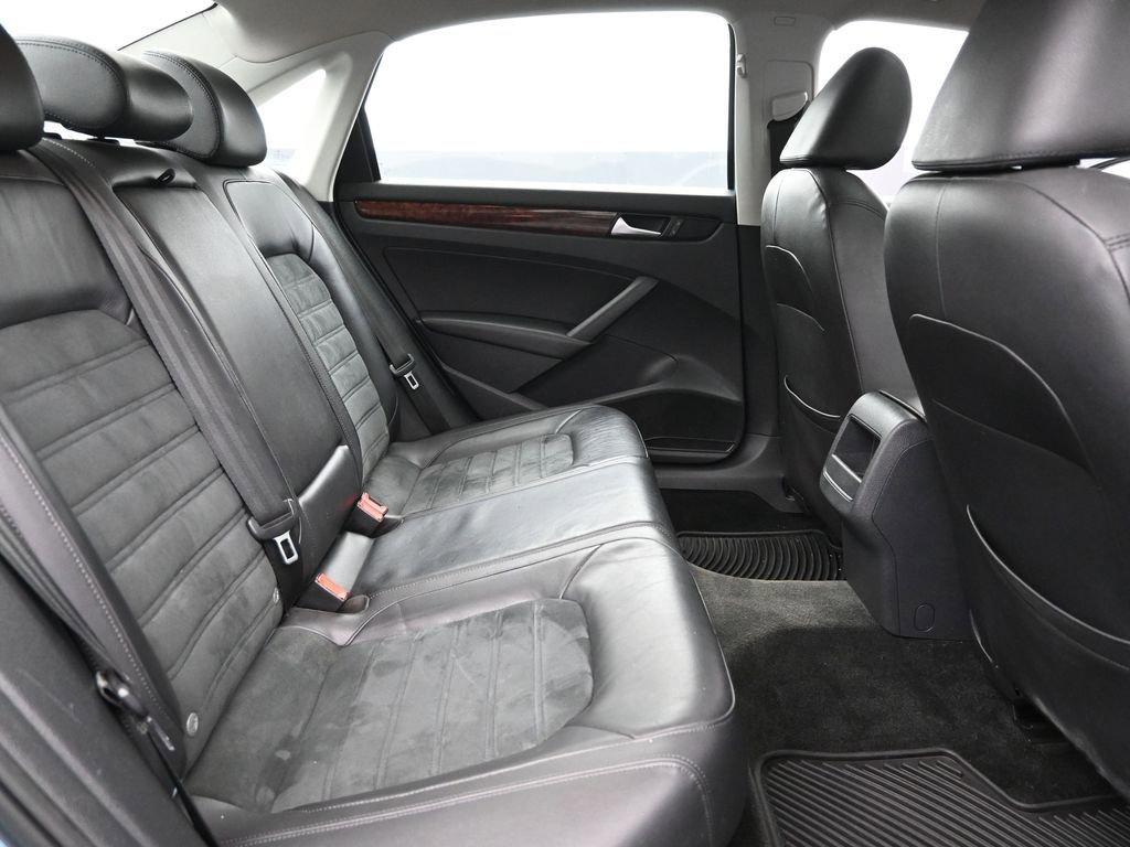 2012 Volkswagen Passat Vehicle Photo in Marion, IA 52302