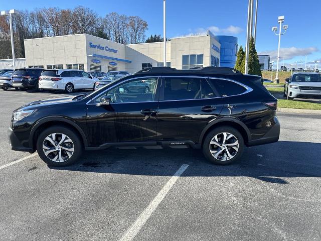 2022 Subaru Outback Vehicle Photo in INDIANA, PA 15701-1897