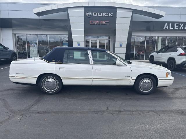 Used 1997 Cadillac DeVille D ELEGANCE with VIN 1G6KE52Y1VU213018 for sale in Bloomsburg, PA