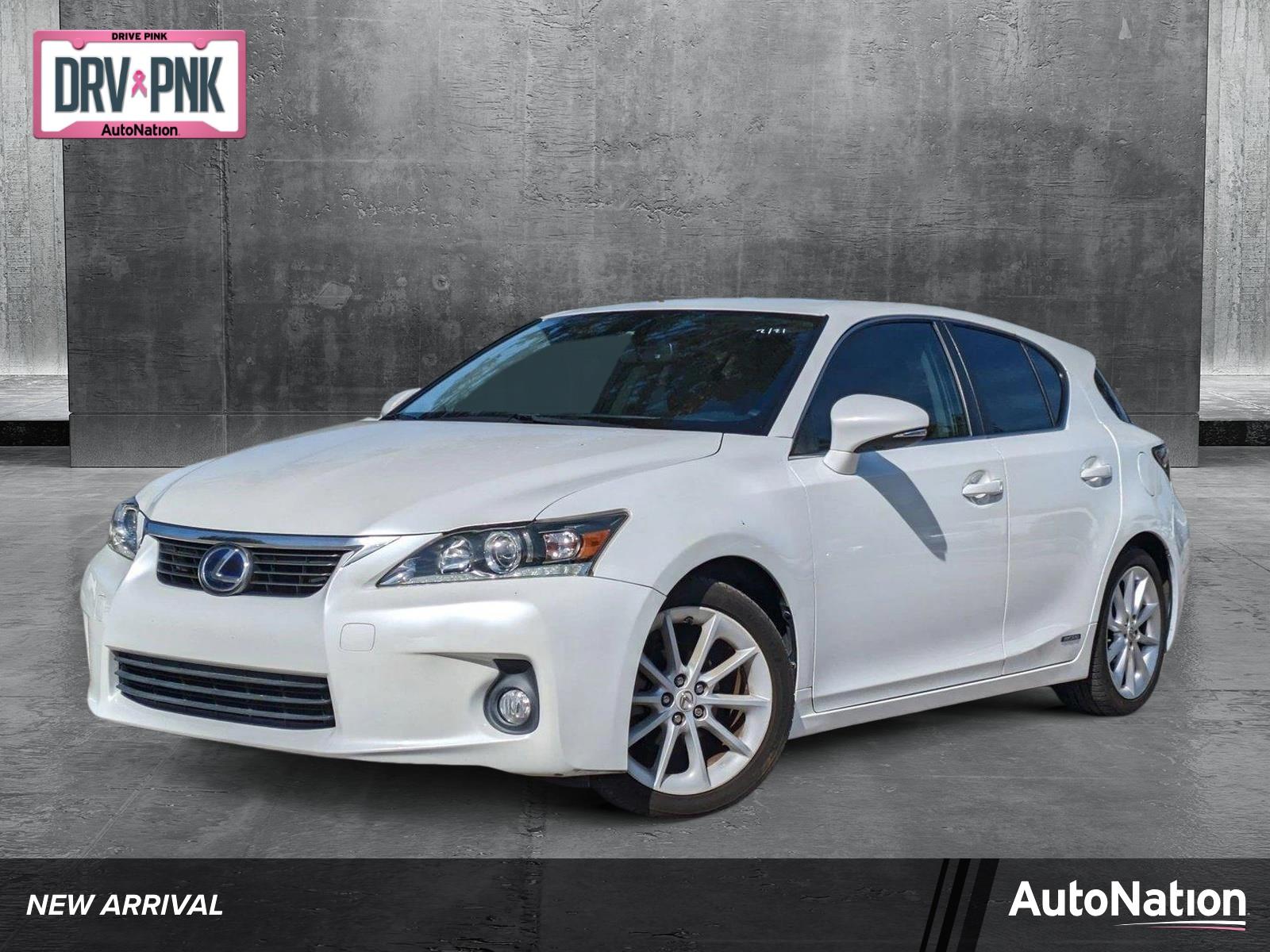 2013 Lexus CT 200h Vehicle Photo in GREENACRES, FL 33463-3207