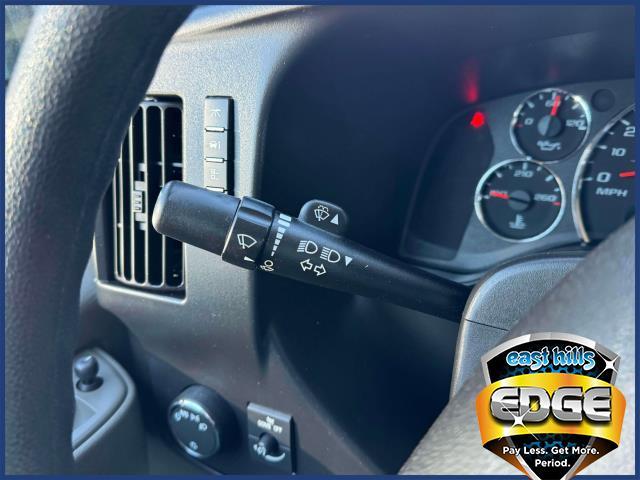 2022 GMC Savana Cargo Van Vehicle Photo in Roslyn, NY 11576