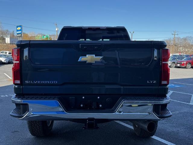 2025 Chevrolet Silverado 3500 HD Vehicle Photo in GARDNER, MA 01440-3110