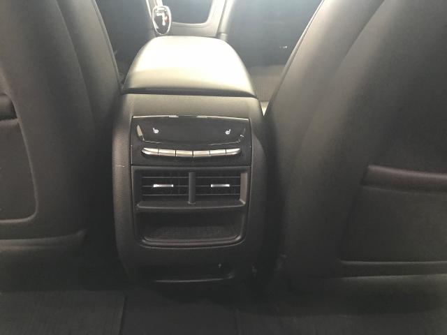 2018 Cadillac XT5 Vehicle Photo in GREEN BAY, WI 54303-3330