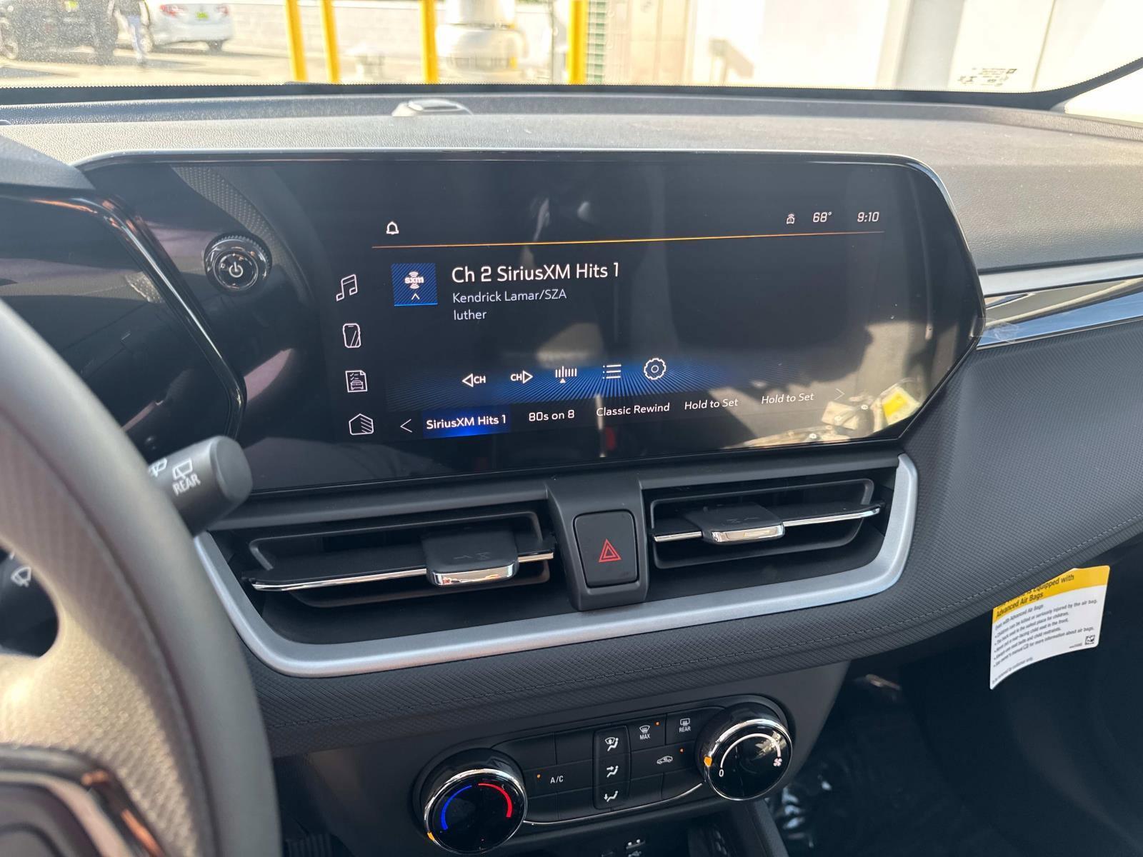 2025 Chevrolet Trailblazer Vehicle Photo in LOS ANGELES, CA 90007-3794