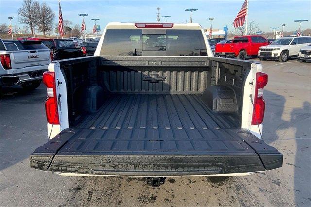 2025 Chevrolet Silverado 1500 Vehicle Photo in KANSAS CITY, MO 64114-4502