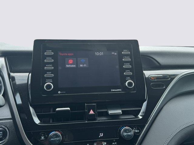2022 Toyota Camry Vehicle Photo in LEOMINSTER, MA 01453-2952