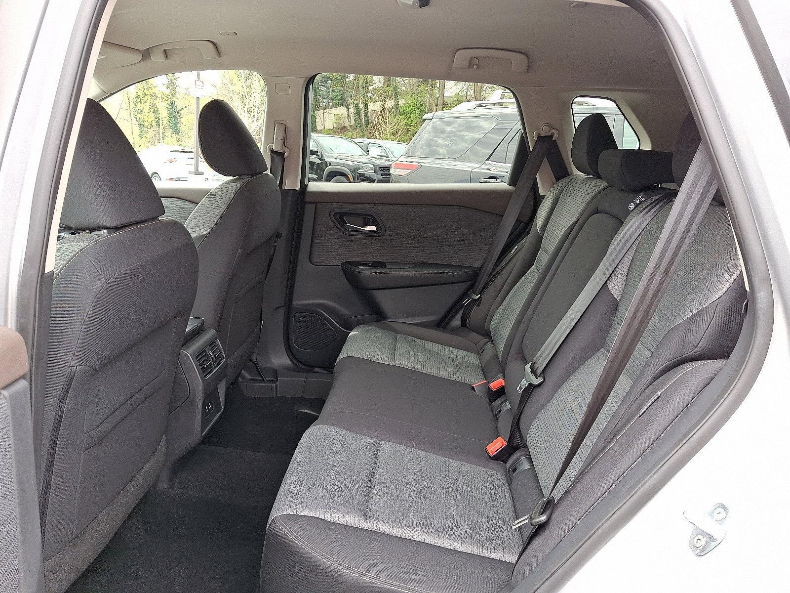 2022 Nissan Rogue Vehicle Photo in Jenkintown, PA 19046