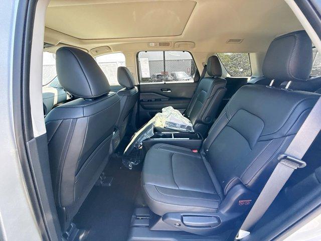 2025 Nissan Pathfinder Vehicle Photo in Flemington, NJ 08822