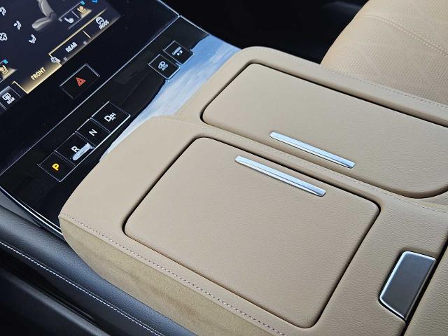 2025 INFINITI QX80 Vehicle Photo in Fort Worth, TX 76132