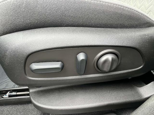 2022 Chevrolet Equinox Vehicle Photo in Roslyn, NY 11576