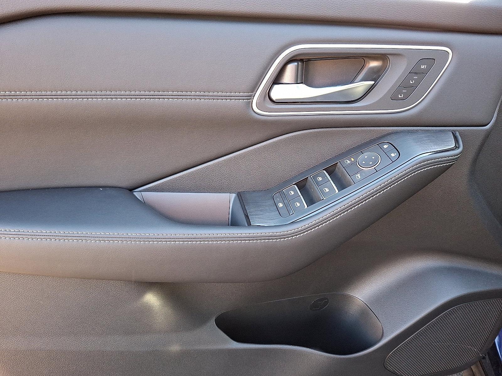 2025 Nissan Rogue Vehicle Photo in Jenkintown, PA 19046