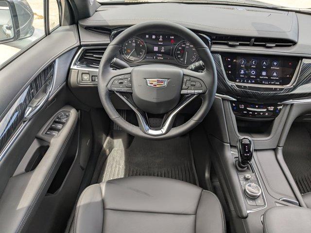 2025 Cadillac XT6 Vehicle Photo in BRUNSWICK, GA 31525-1881