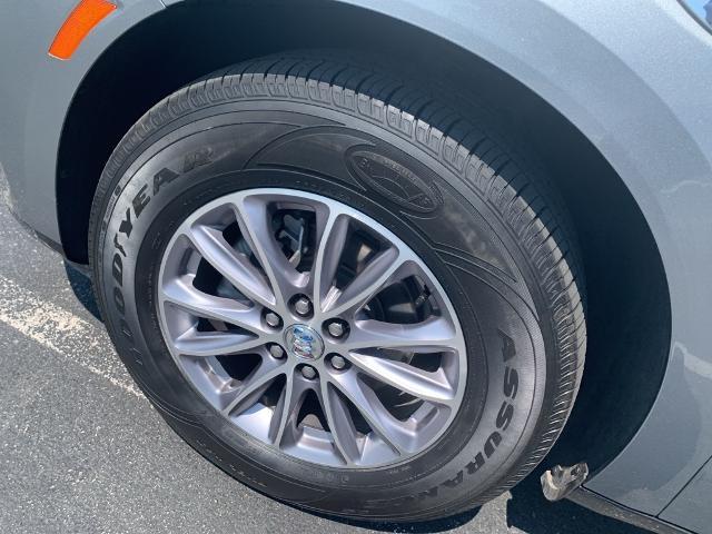 2024 Buick Enclave Vehicle Photo in GREEN BAY, WI 54304-5303