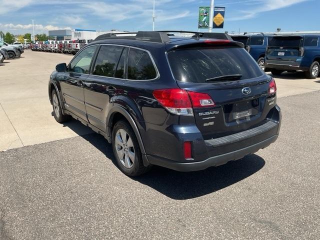 2012 Subaru Outback Vehicle Photo in ENGLEWOOD, CO 80113-6708