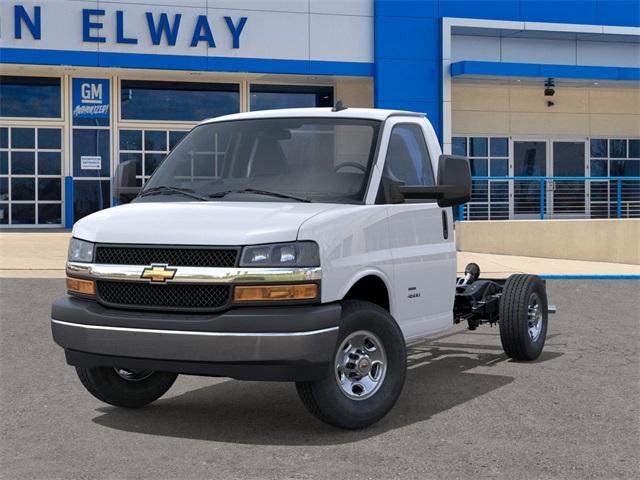 2025 Chevrolet Express Commercial Cutaway Vehicle Photo in ENGLEWOOD, CO 80113-6708