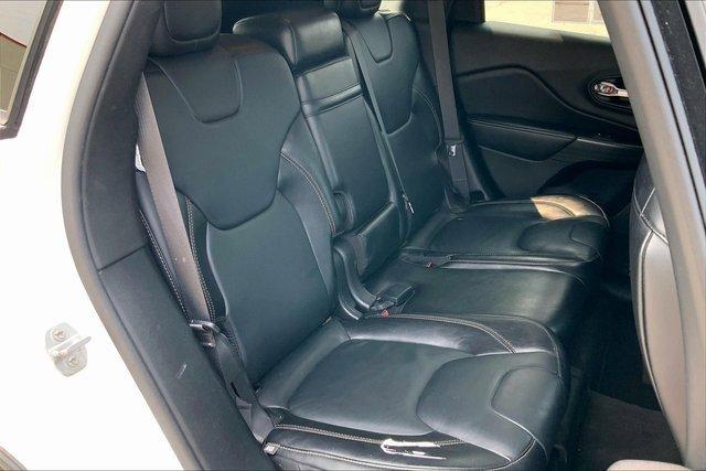 2015 Jeep Cherokee Vehicle Photo in KANSAS CITY, MO 64114-4502