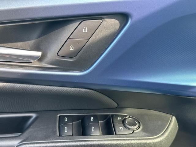 2025 Chevrolet Equinox EV Vehicle Photo in COLUMBIA, MO 65203-3903