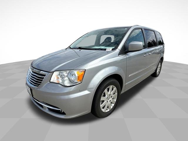 2013 Chrysler Town & Country Vehicle Photo in EVERETT, WA 98203-5662