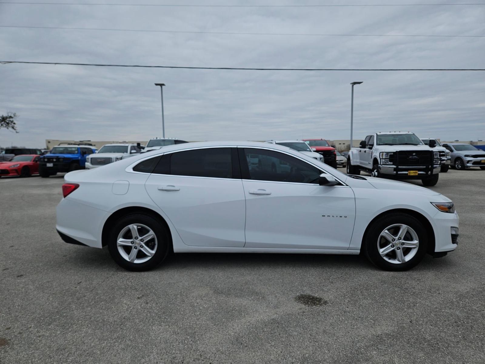 2024 Chevrolet Malibu Vehicle Photo in Seguin, TX 78155