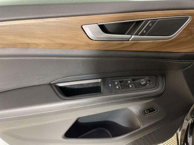 2024 Volkswagen Atlas Vehicle Photo in PHOENIX, AZ 85014-3381