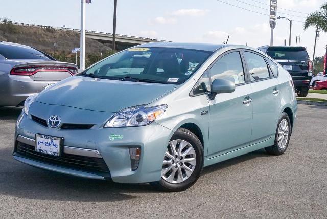 2015 Toyota Prius Plug-In Vehicle Photo in VENTURA, CA 93003-8585