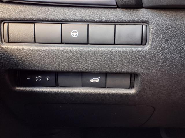 2021 Nissan Rogue Vehicle Photo in TAMPA, FL 33612-3404