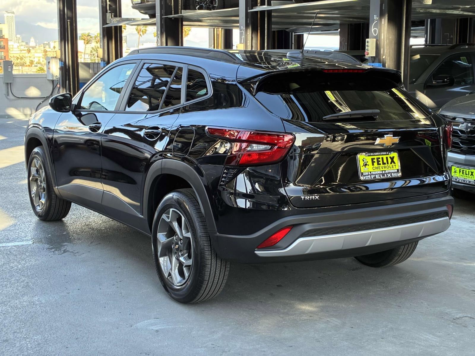 2025 Chevrolet Trax Vehicle Photo in LOS ANGELES, CA 90007-3794