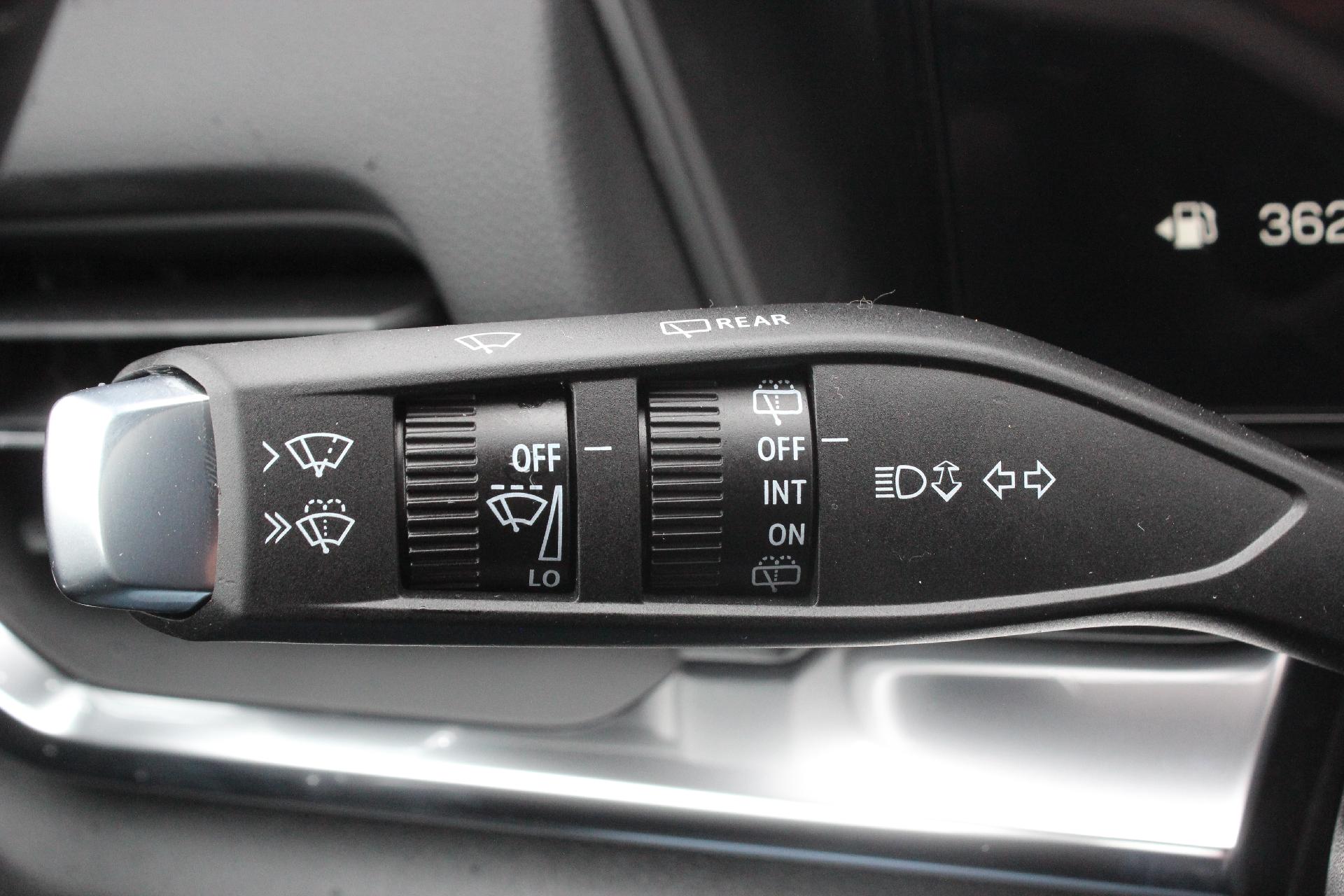 2025 GMC Terrain Vehicle Photo in AURORA, CO 80012-4011