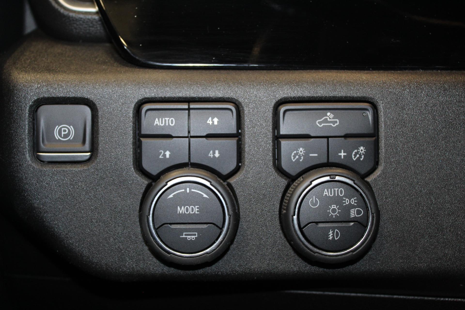 2023 Chevrolet Silverado 1500 Vehicle Photo in NORTHAMPTON, MA 01060-1120