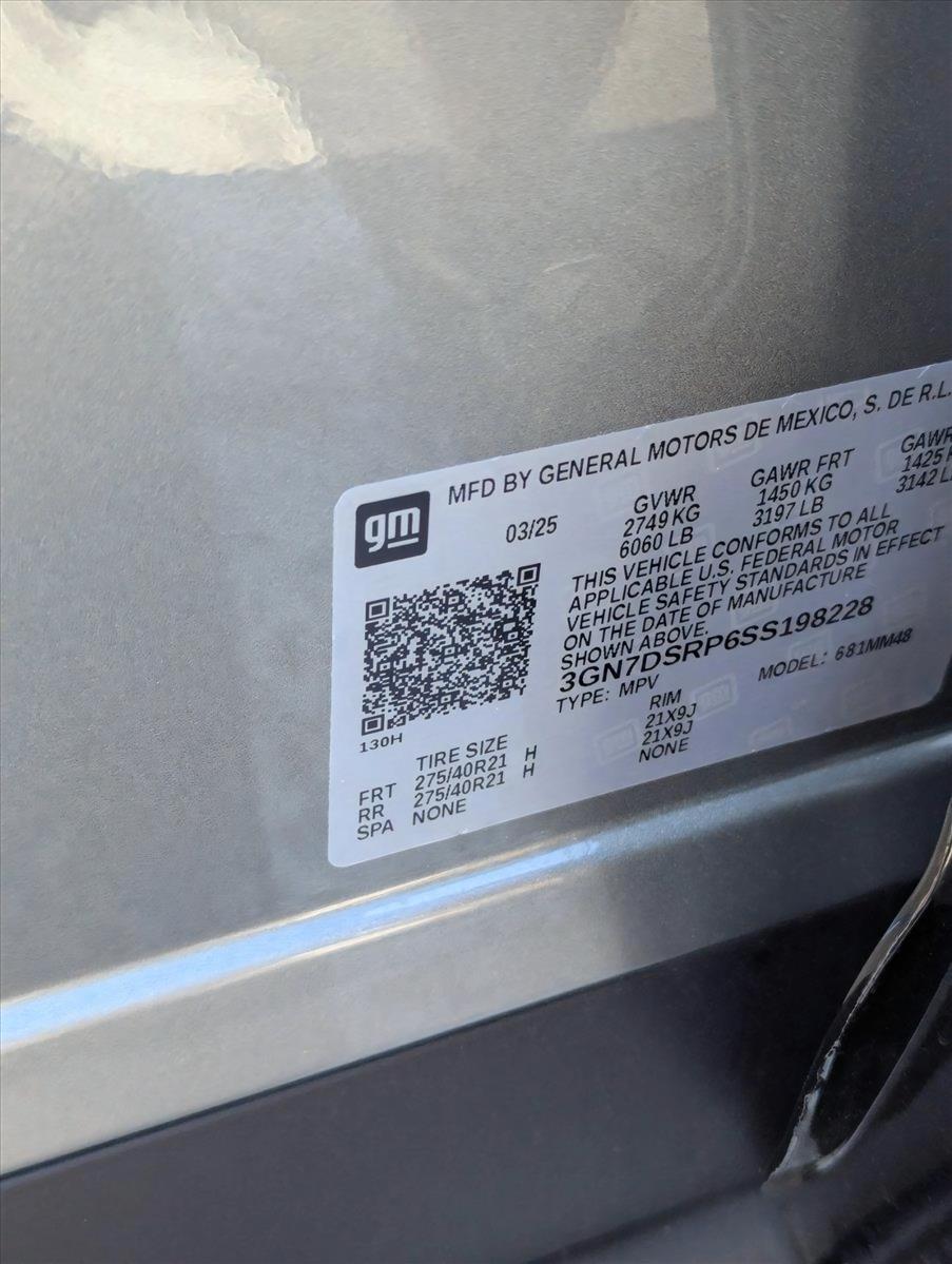 2025 Chevrolet Equinox EV Vehicle Photo in GREENACRES, FL 33463-3207