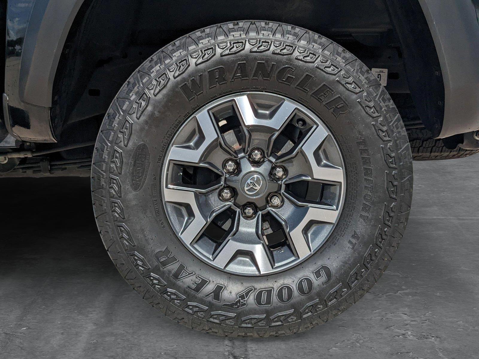 2023 Toyota Tacoma 4WD Vehicle Photo in Davie, FL 33331