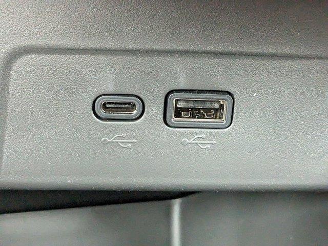 2025 Chevrolet Trax Vehicle Photo in BRUNSWICK, GA 31525-1881