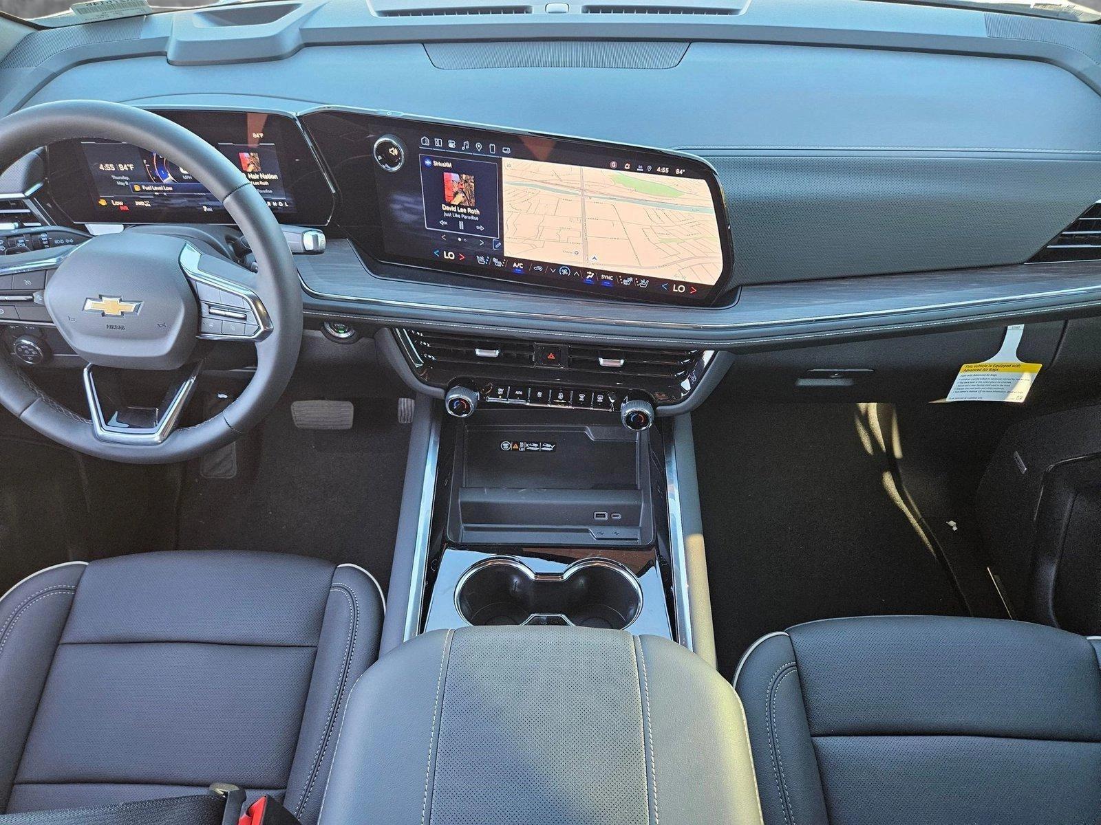 2025 Chevrolet Suburban Vehicle Photo in PEORIA, AZ 85382-3715