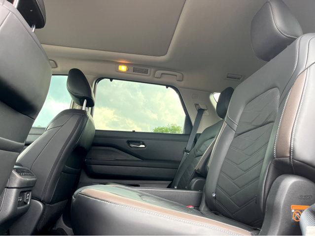 2024 Nissan Pathfinder Vehicle Photo in Savannah, GA 31419