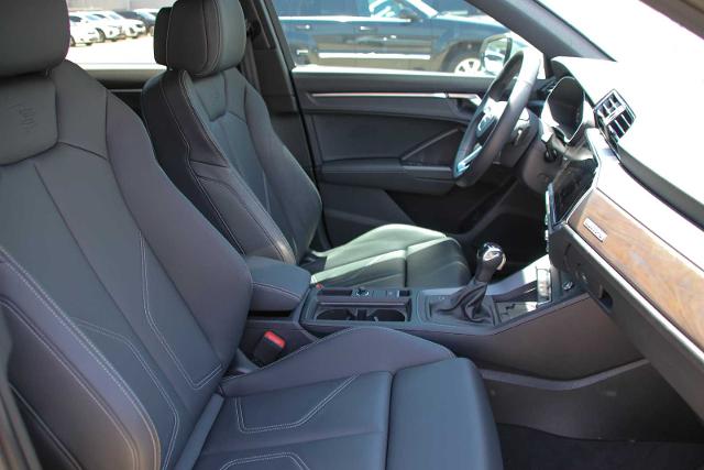 2024 Audi Q3 Vehicle Photo in SUGAR LAND, TX 77478