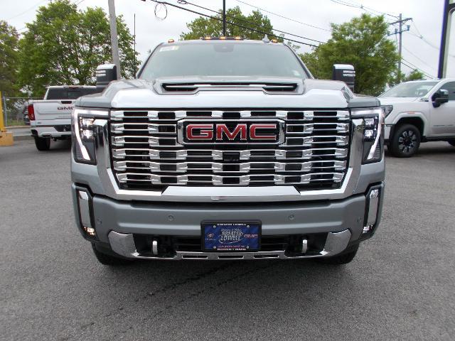 2025 GMC Sierra 2500 HD Vehicle Photo in LOWELL, MA 01852-4336