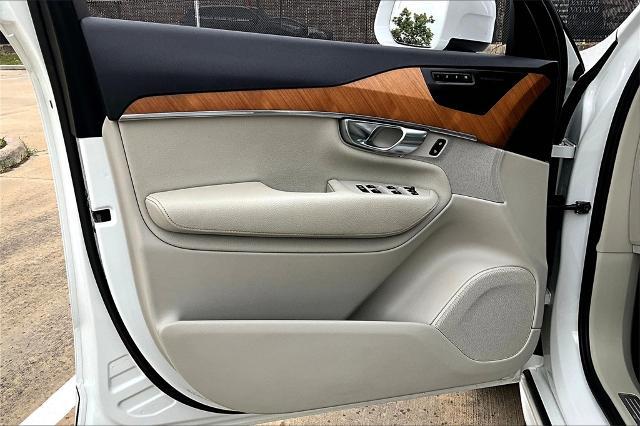 2022 Volvo XC90 Vehicle Photo in Houston, TX 77007