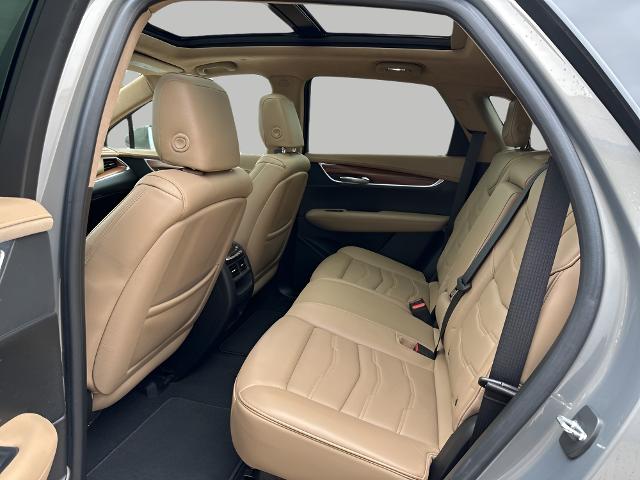 2017 Cadillac XT5 Vehicle Photo in MANITOWOC, WI 54220-5838