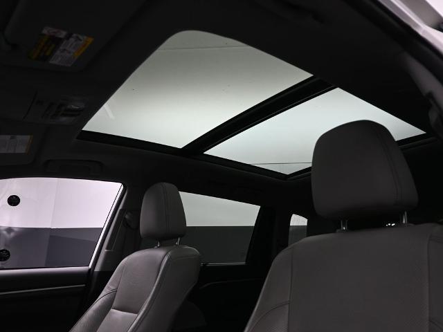2016 Toyota Highlander Vehicle Photo in Cedar Rapids, IA 52402