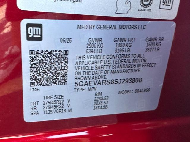 2025 Buick Enclave Vehicle Photo in COLUMBIA, MO 65203-3903