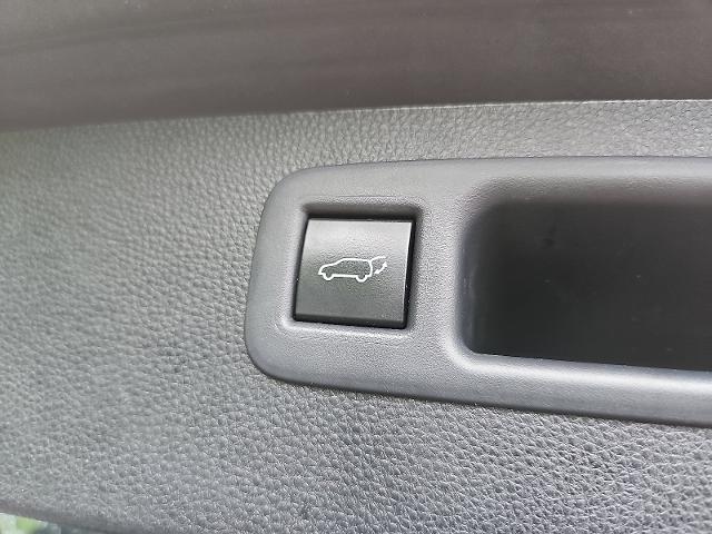 2021 Toyota Highlander Vehicle Photo in TREVOSE, PA 19053-4984