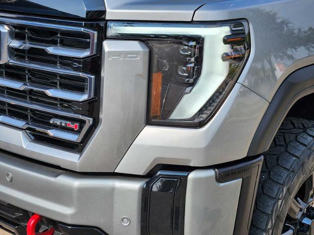 2025 GMC Sierra 2500 HD Vehicle Photo in DENTON, TX 76210-9321