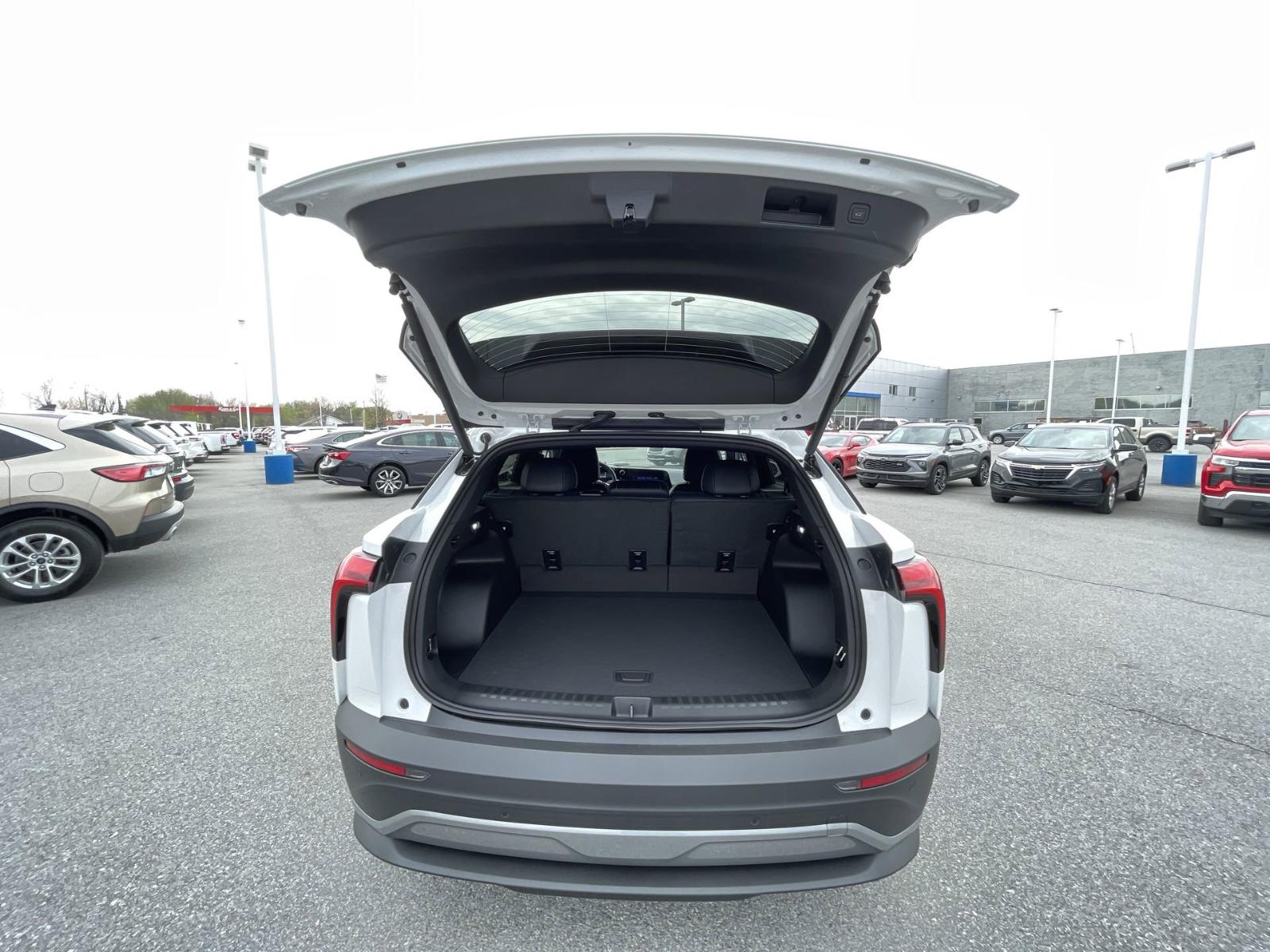 2024 Chevrolet Blazer EV Vehicle Photo in BENTONVILLE, AR 72712-4322