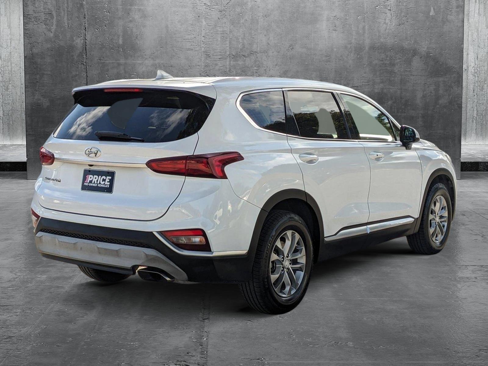 2019 Hyundai Santa Fe Vehicle Photo in GREENACRES, FL 33463-3207