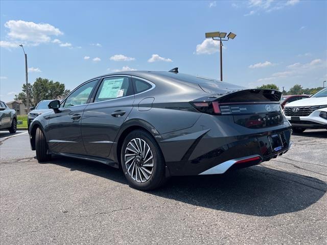 2024 Hyundai SONATA Hybrid Vehicle Photo in Shiloh, IL 62269