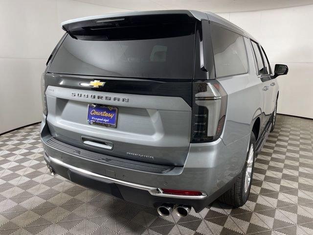 2025 Chevrolet Suburban Vehicle Photo in PHOENIX, AZ 85014-3381