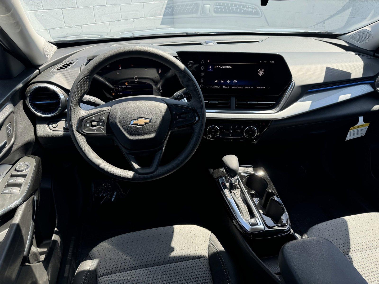 2025 Chevrolet Trax Vehicle Photo in LOS ANGELES, CA 90007-3794