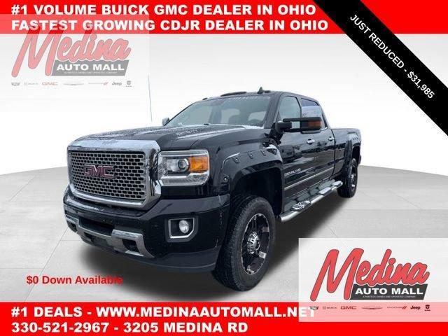 2015 GMC Sierra 3500HD available WiFi Vehicle Photo in MEDINA, OH 44256-9631