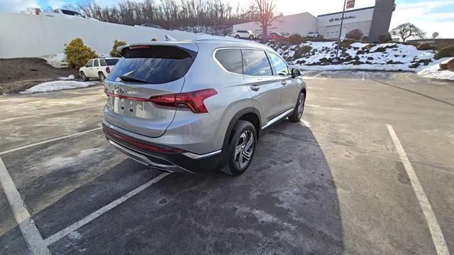 2022 Hyundai SANTA FE Vehicle Photo in Pleasant Hills, PA 15236